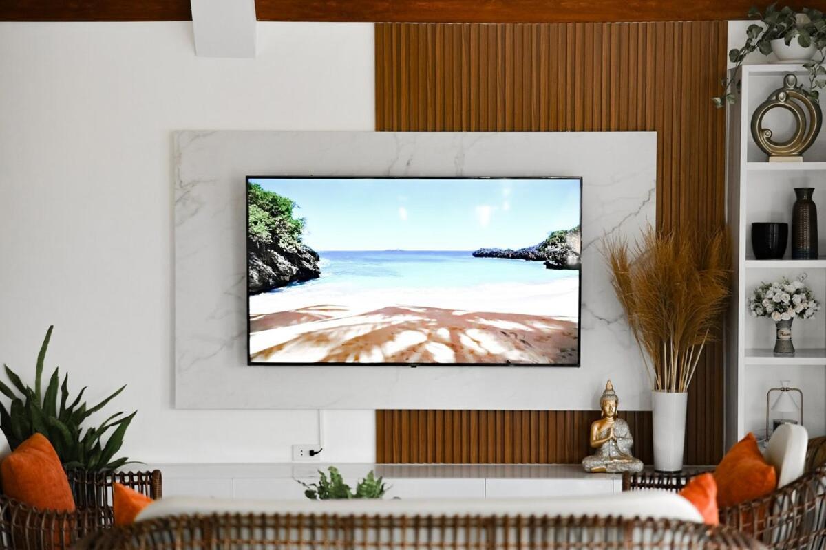 Redwood Cabin Bolinao Esterno foto